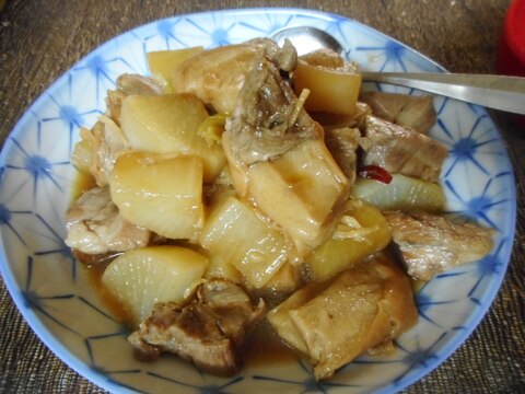 車麩と大根と豚肉の煮物